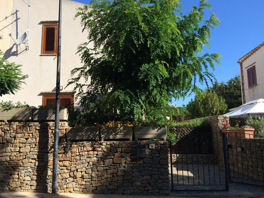 Villa Giuliana Сан-Вито-Ло-Капо Номер фото